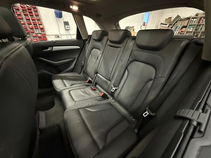 Audi Q5 2.0 TFSI 155 kW quattro - fotka 17 z 20