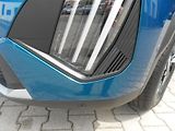 Peugeot 2008 ALLURE 1,2 AT8 adaptivní temp. - náhled 8