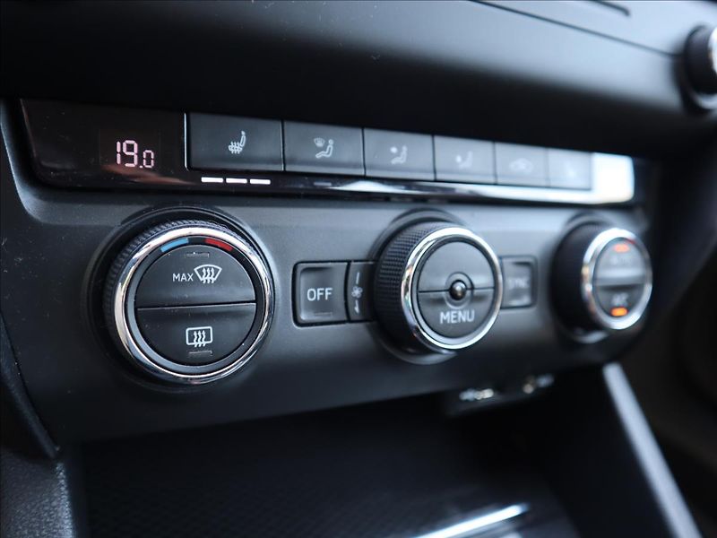 Škoda Octavia 2,0 RS TDi Nové Rozvody, Brzdy - fotka 22 z 32