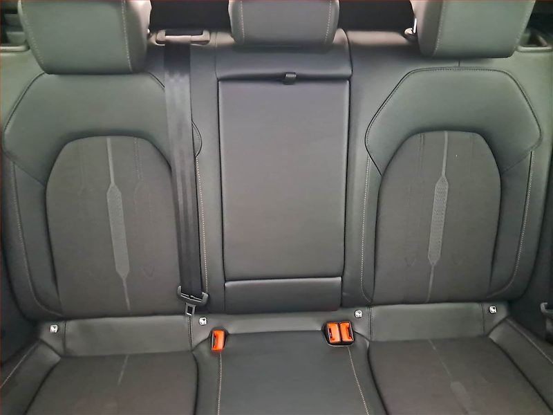 Cupra Formentor (2022) 1.4 e-Hybrid - fotka 10 z 20