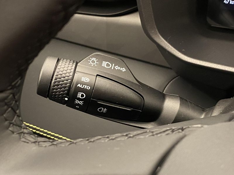 Lynk & Co 01 MORE PHEV AUT CZ - fotka 22 z 95