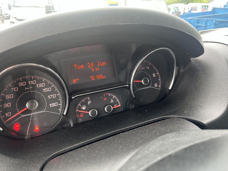 Fiat Ducato (2021) 2.3TDi zánovní sklápěč  - fotka 12 z 17