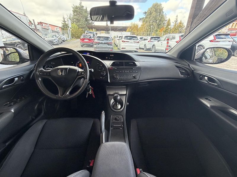 Honda Civic  1.4 Comfort - fotka 9 z 20