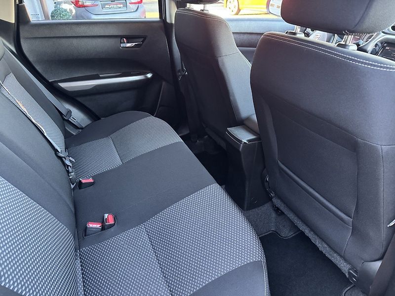 Suzuki Vitara (2021) 1.4i BoosterJet Allgrip LED - fotka 19 z 48