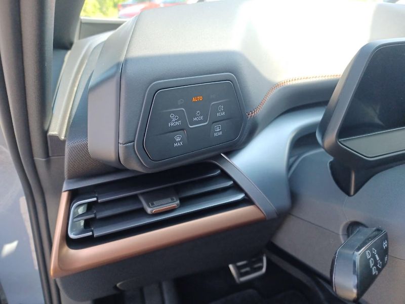 Cupra Born 170kW HuD ACC Kamera Tep.čerp - fotka 11 z 13