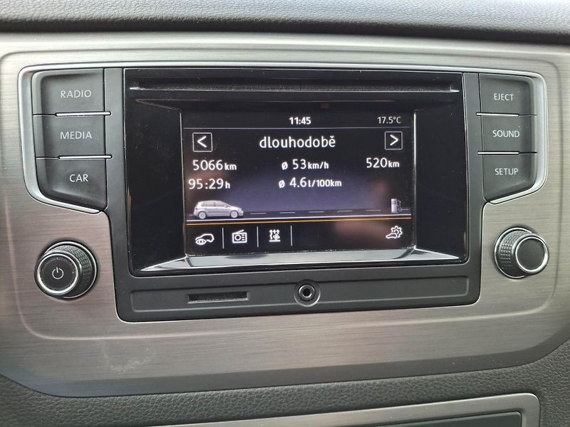 Volkswagen Golf Sportsvan (2014) 1,6 TDI BMT, WEBASTO, serviska - fotka 13 z 25