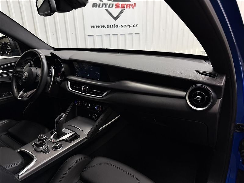 Alfa Romeo Stelvio VELOCE 154kW Q4 - fotka 40 z 44