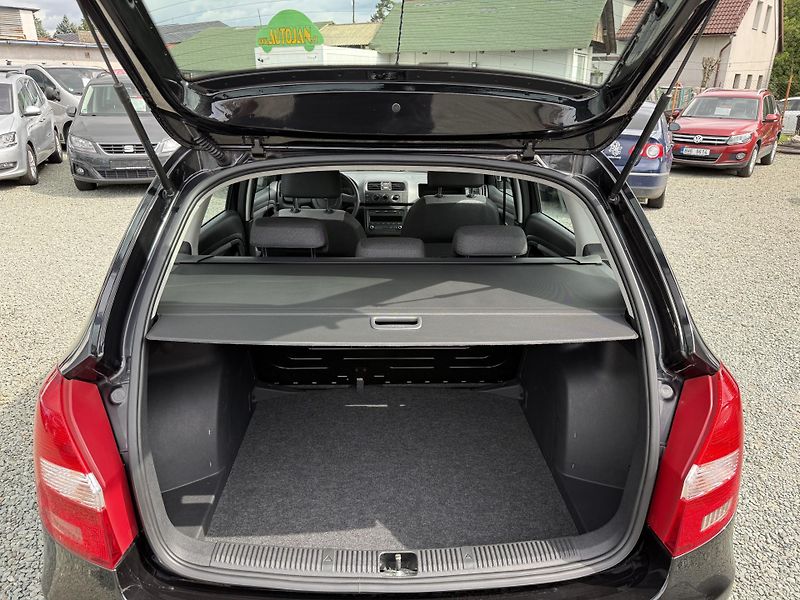 Škoda Fabia 1.4i KOMBI KLIMA - fotka 12 z 13