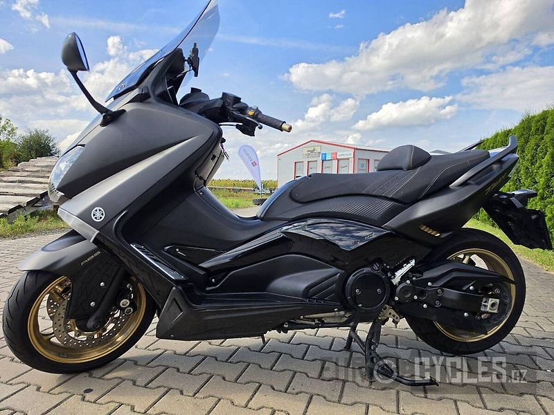 Yamaha T-Max 530 (2013) Black Max - fotka 13 z 20