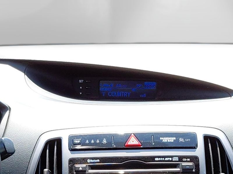 Hyundai i20 (2014) 1,25i 63 kW Family Go - fotka 18 z 24
