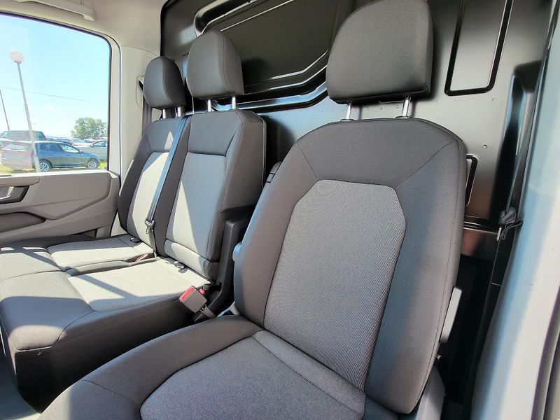Volkswagen Crafter (2026) Skříň 35 103KW 6G FWD DR-10km - fotka 17 z 27