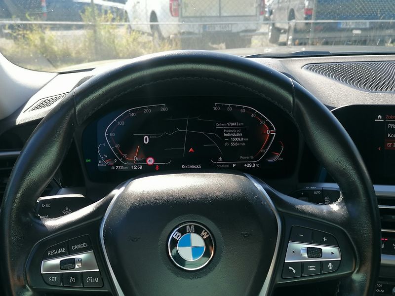 BMW Řada 3 (2022) 2.0 318D A/T Kůže - fotka 24 z 34
