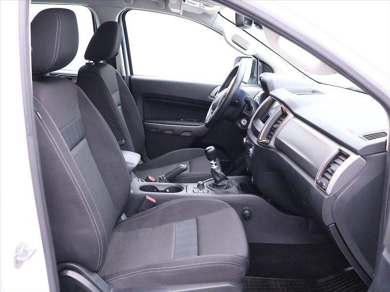 Ford Ranger 2,0 TDCi 125kW XLT CZ DPH Tažn - fotka 12 z 28