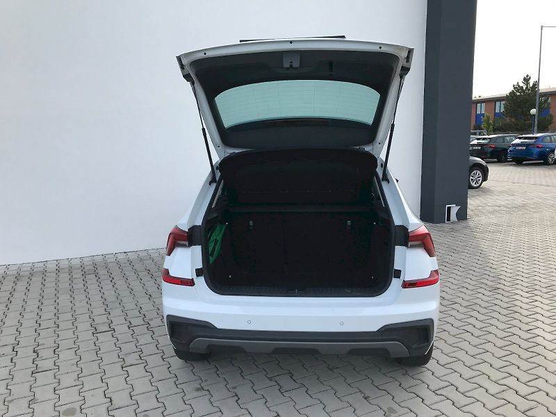Škoda Kamiq (2025) SELEC TSI 85/1.0 A7F - fotka 6 z 26
