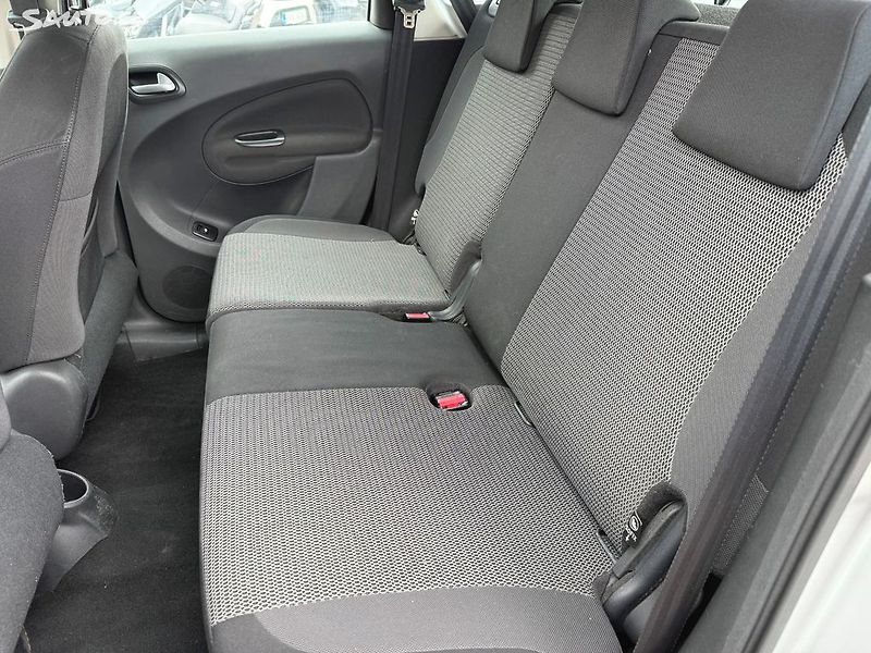 Citroën C3 Picasso 1.6 HDI - fotka 23 z 24