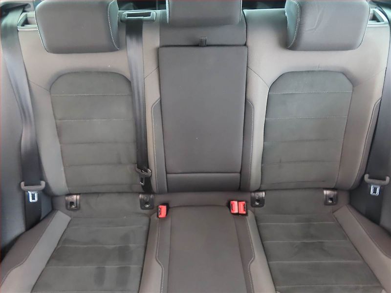 Volkswagen Golf (2018) Marathon Edition 1.5 TSI - fotka 10 z 14