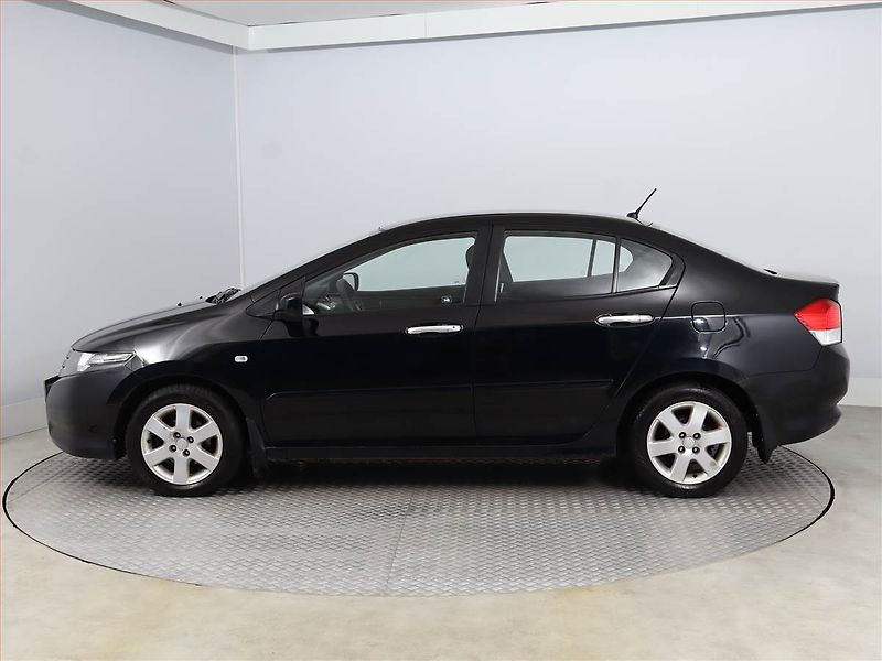 Honda City (2010) 1.4 i-VTEC, Serv.kniha, po STK - fotka 3 z 13