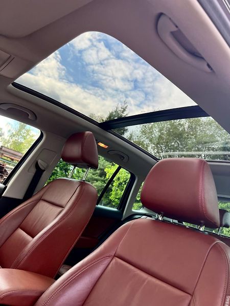Volkswagen Tiguan (2010) DSG R-LINE VÝBAVA NIZKY NAJEZD - fotka 16 z 35