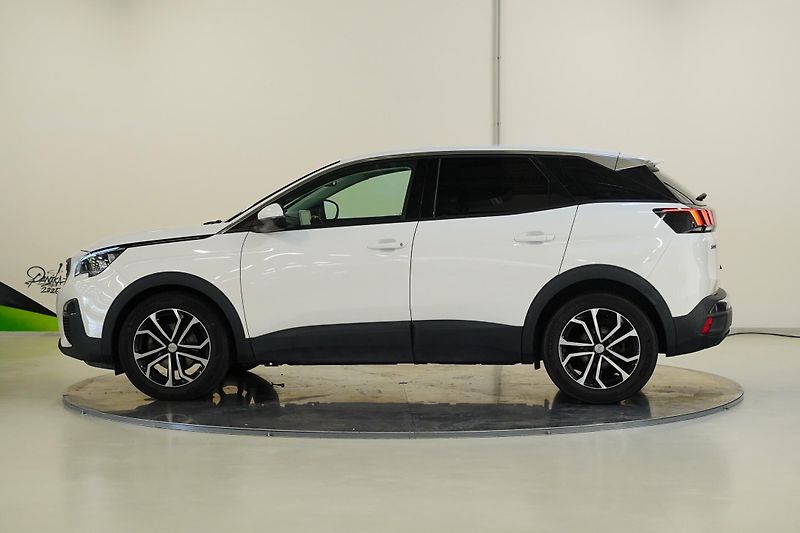 Peugeot 3008 - fotka 3 z 25