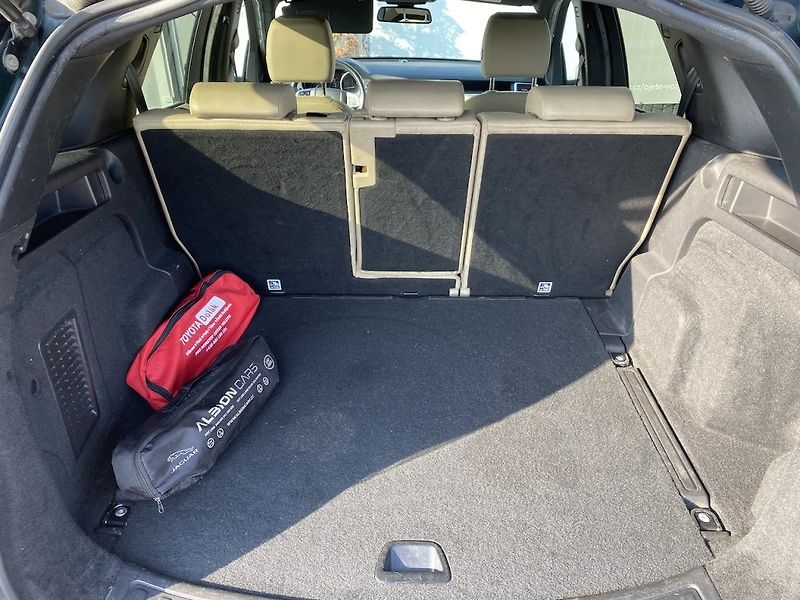 Land Rover Discovery Sport 2.0TD4, ČR-1m, plný servis - fotka 29 z 31