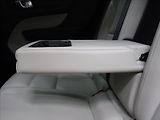 Volvo XC40 2,0 D4 AWD MOMENTUM CZ - náhled 29