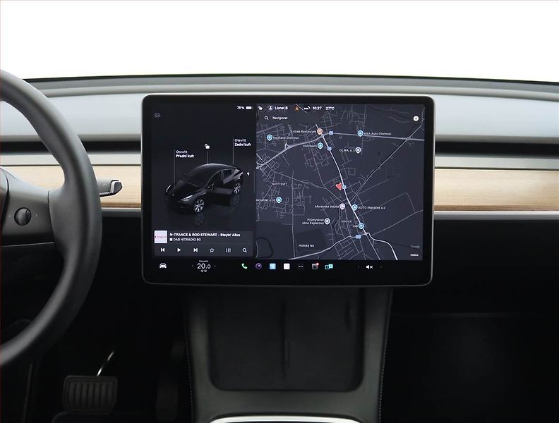 Tesla Model Y (2023) Long Range AWD 79kWh, SoH 95% - fotka 11 z 33