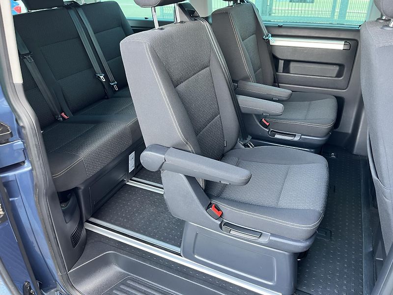 Volkswagen Multivan (2019) 2.0TDI*110KW*7MÍST*KAMERA*ACC  - fotka 12 z 33