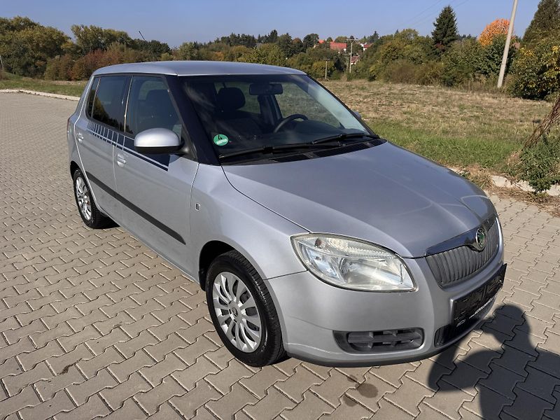 Škoda Fabia (2008) 1.4i 63Kw Ambition - fotka 3 z 16