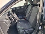 Volkswagen Golf (2011) 1.6 TDi, Style, +kola - náhled 9