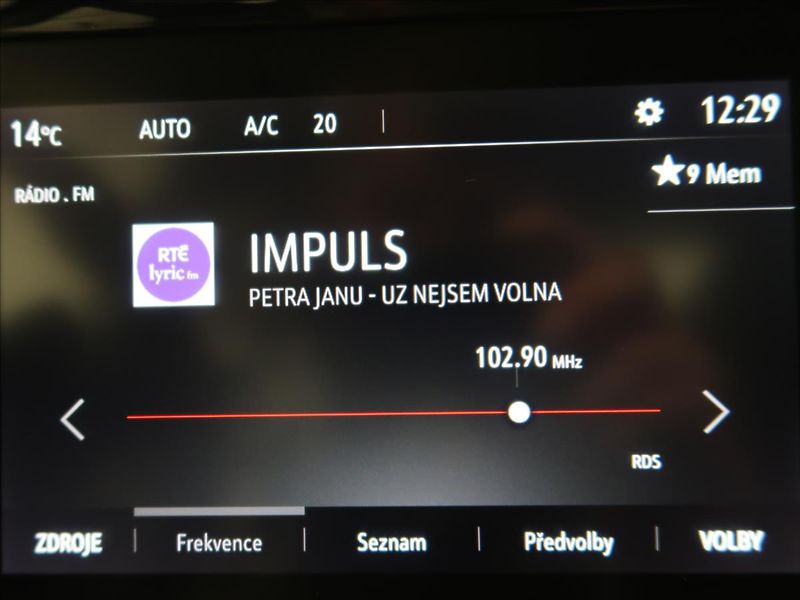 Opel Mokka 1,2 96 KW Automat zánovní - fotka 27 z 35