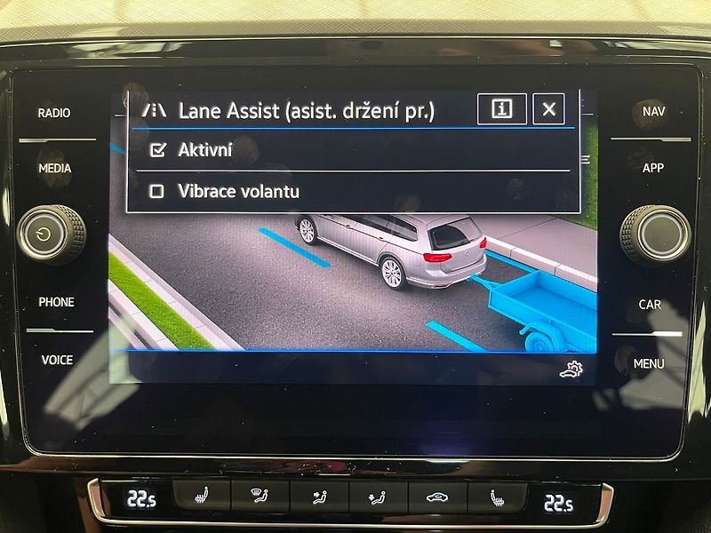 Volkswagen Passat 2.0 TDi LED SVĚTLA, rezervace - fotka 71 z 96