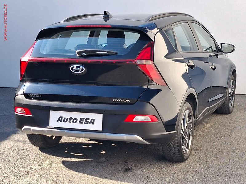 Hyundai Bayon (2021) 1.0 T-GDi, AC, tempo, park - fotka 4 z 15