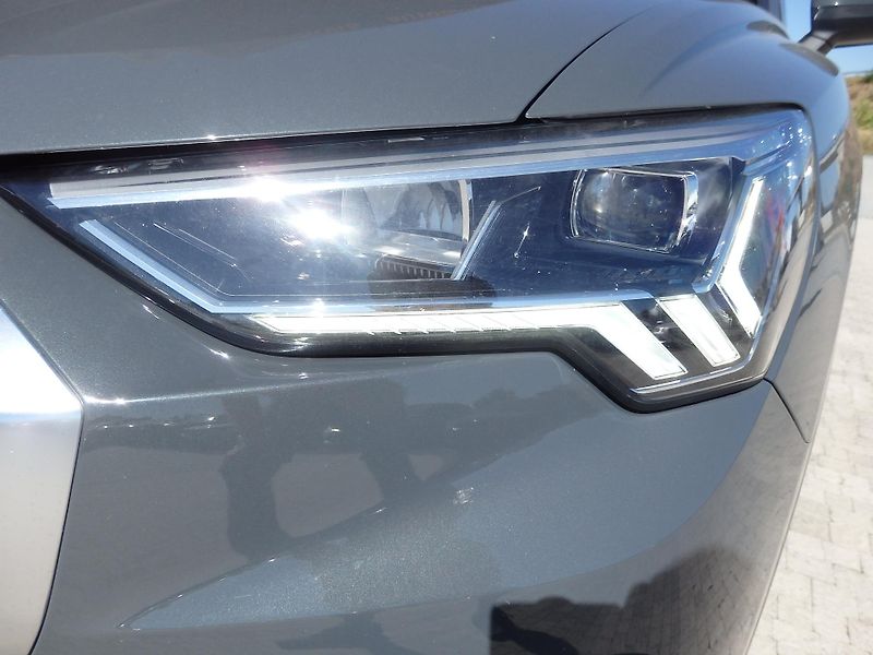 Audi Q3 1.5 35 TFSI 69660 KM NAVIGACE - fotka 21 z 26