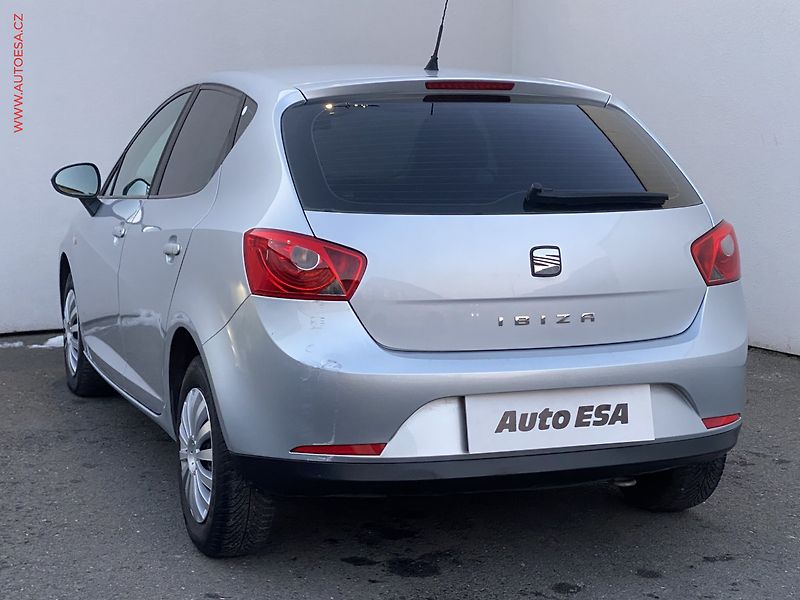 Seat Ibiza (2010) 1.6 TDi, AC, STK12/27 - fotka 6 z 16