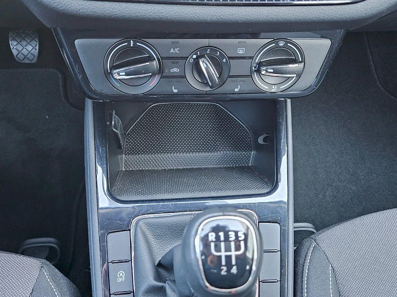 Škoda Fabia (2025) SELECTION TSI 70/1.0 M5F - fotka 18 z 26