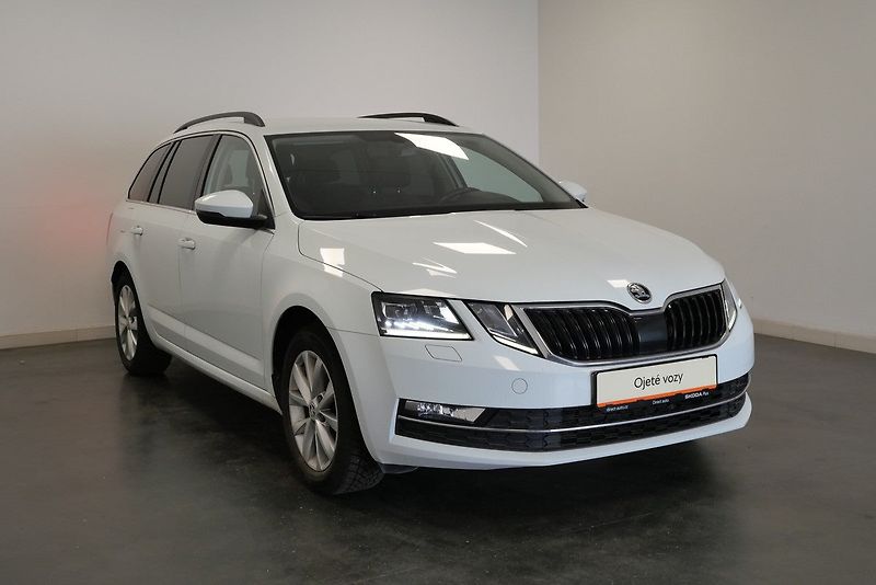 Škoda Octavia - fotka 8 z 23