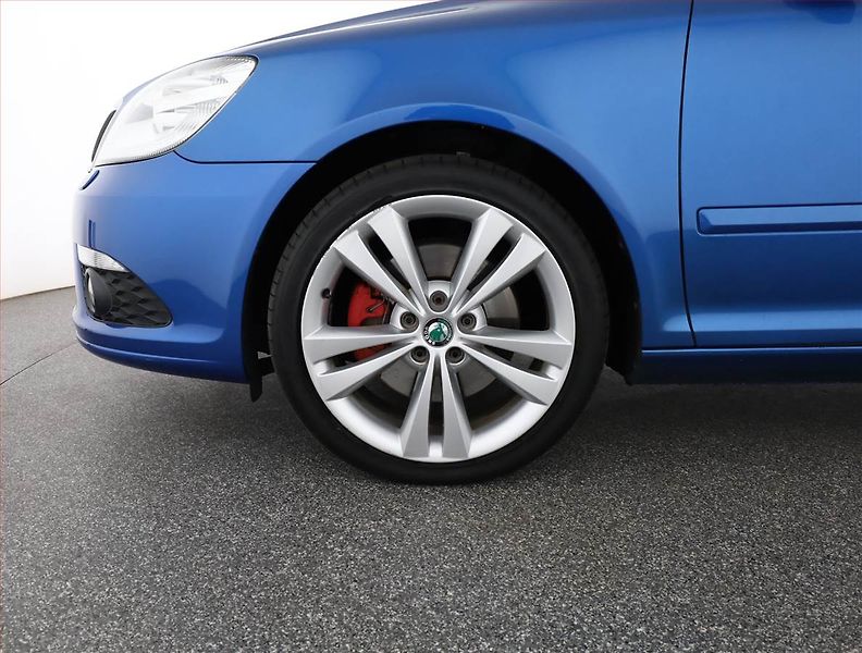 Škoda Octavia (2012) RS 2.0 TSI, Automat - fotka 15 z 15