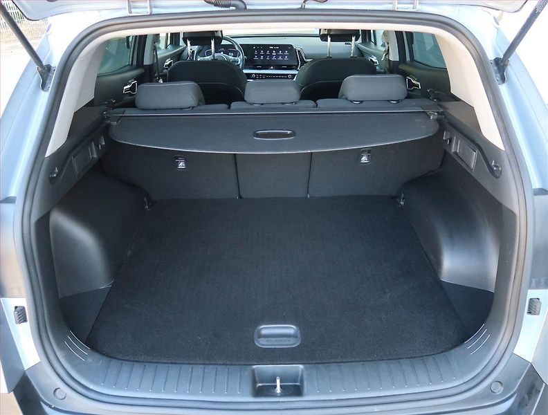 Kia Sportage (2022) 1.6 T-GDI - fotka 14 z 19