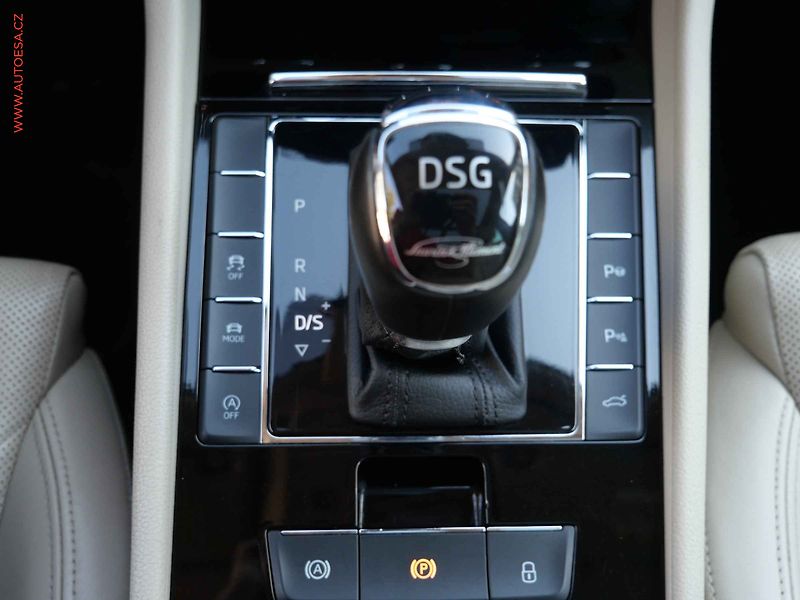 Škoda Superb (2015) 2.0 TSi 4x4, 2.maj,ČR, L&K - fotka 20 z 35