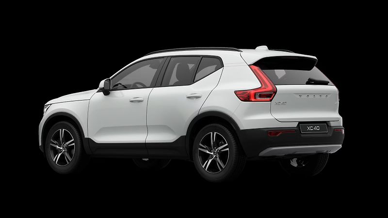 Volvo XC40 (2026) CORE, B3 FWD, 120+10 kW / 163+ - fotografie inzerátu
