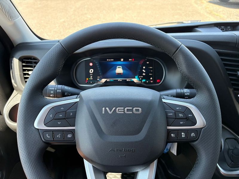 Iveco Daily (2026) 3.0 Hi-matic, souprava 25EP - fotka 23 z 33