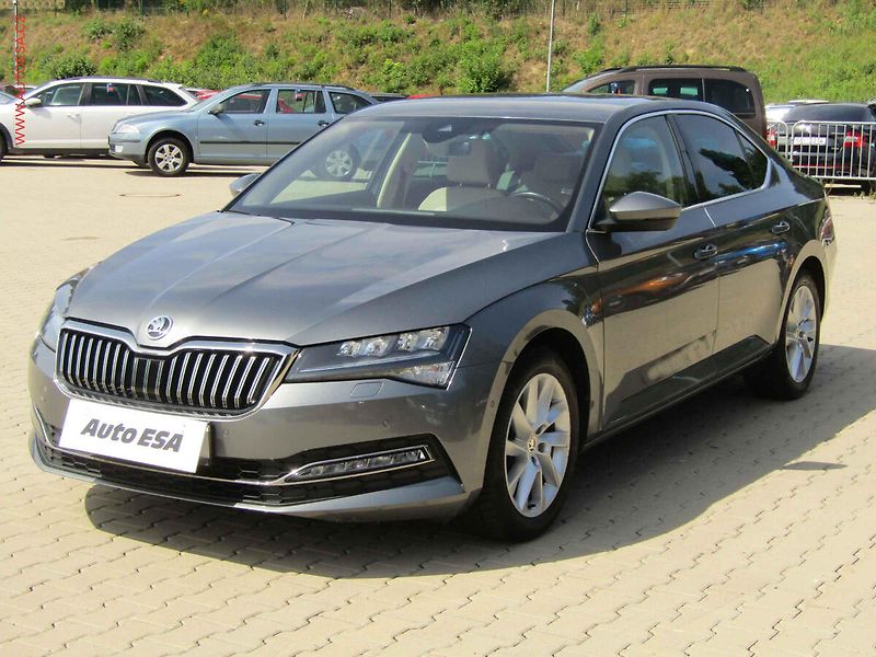 Škoda Superb (2022) 2.0TDi 4x4, ČR, DSG, navi - fotka 3 z 18