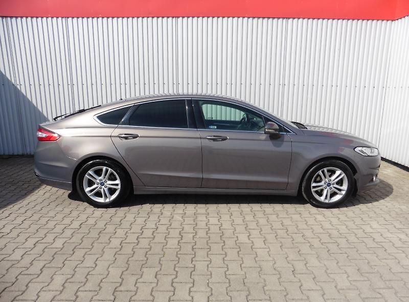 Ford Mondeo Titanium 1.5 EcoBoost - fotka 6 z 14