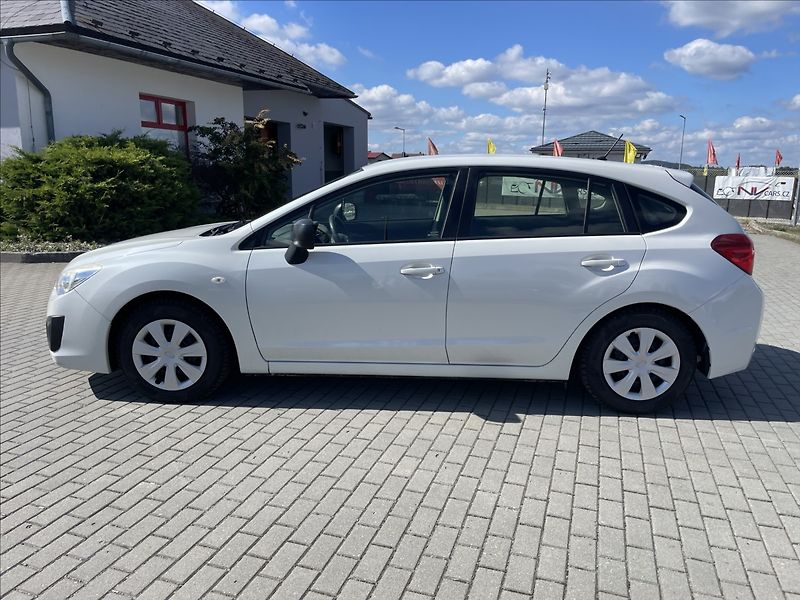 Subaru Impreza 1,6 i 84kw AWD Euro5 serviska - fotka 2 z 36