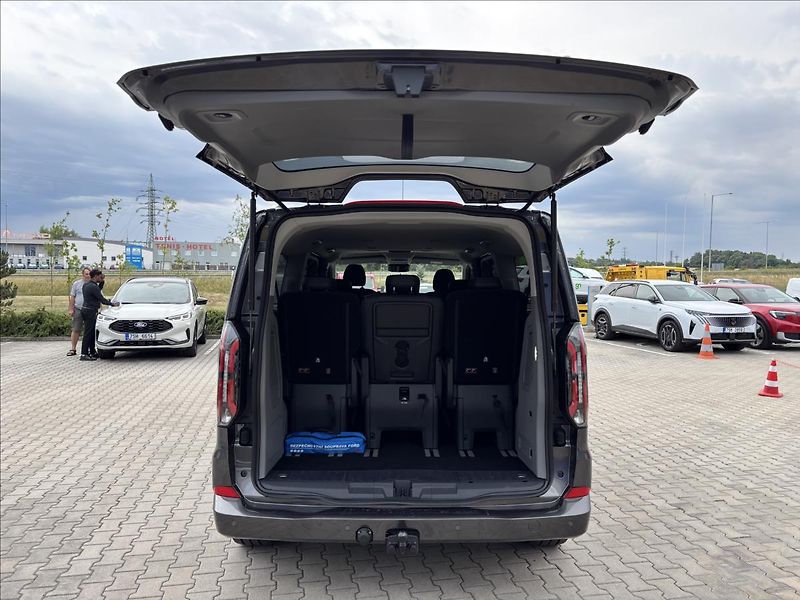 Ford Tourneo Custom 2,0 125kW Titanium X AWD L2 - fotka 10 z 48
