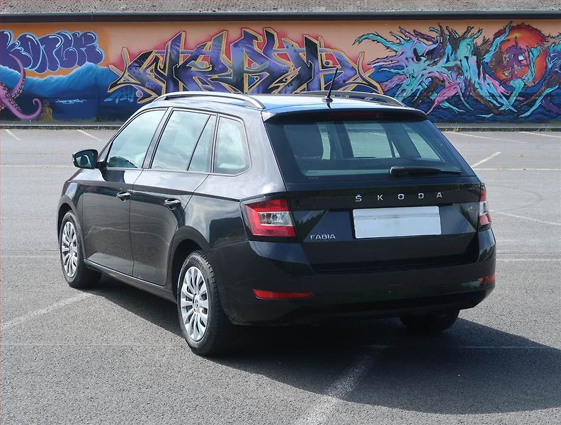 Škoda Fabia (2022) 1.0 TSI, ČR,1.maj, Serv.kniha - fotka 4 z 14