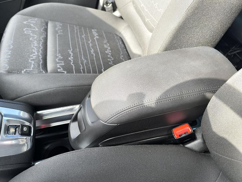 Opel Meriva (2011) 1.4  1.MAJITEL, DOLOŽENÉ KM - fotka 23 z 28
