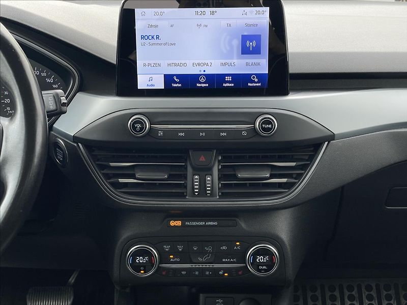 Ford Focus 1,5 Ecoblue AT8 Titanium Style - fotka 11 z 23