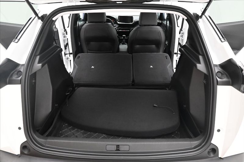 Peugeot 2008 1,5 HDI 81kW LED TAŽNÉ Záruka - fotka 11 z 31