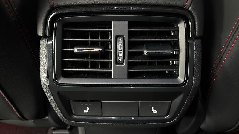 Škoda Kodiaq 2.0 TSI DSG 4x4 RS - fotka 23 z 31